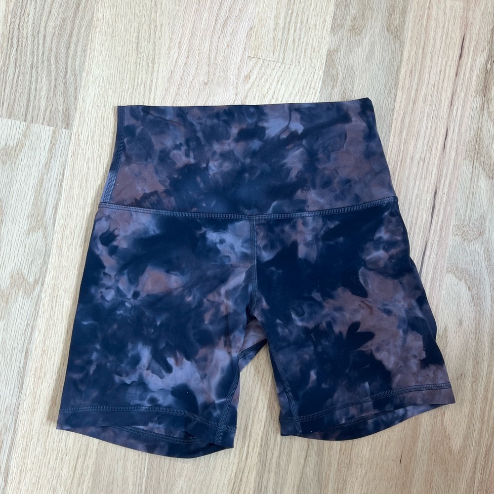 Lululemon 6in align shorts
